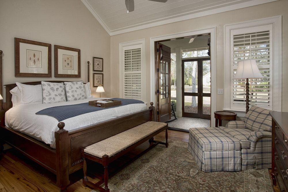 Signature Three Bedroom Lagoon Residence 1035