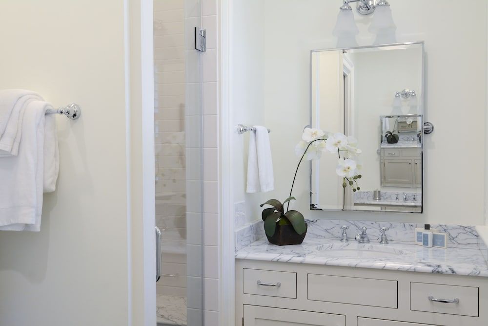 Accessible Lagoon View Guest House One Bedroom Suite