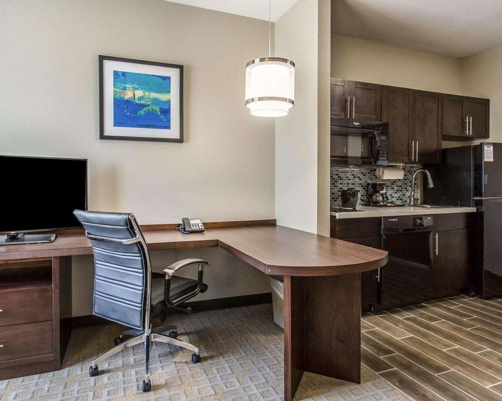Suite, Multiple Beds, Accessible, Non Smoking