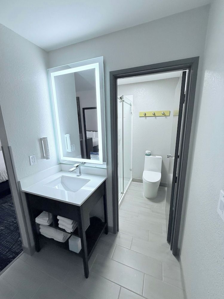 Clarion Pointe Room, 2 Queen Beds, Non Smoking (Efficiency) 4