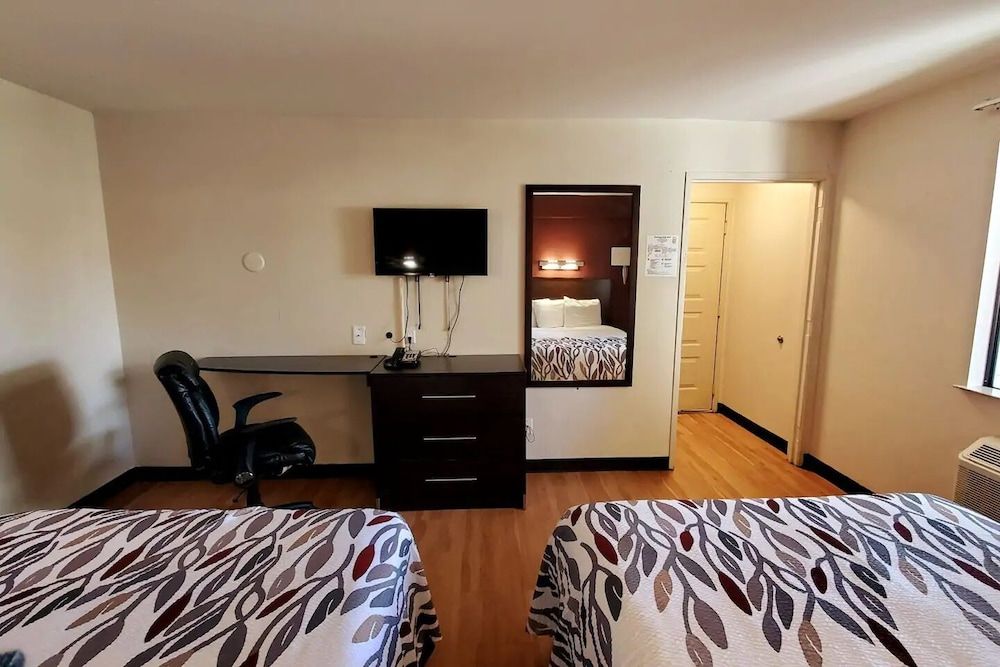 Deluxe Room, 2 Double Beds, Smoking