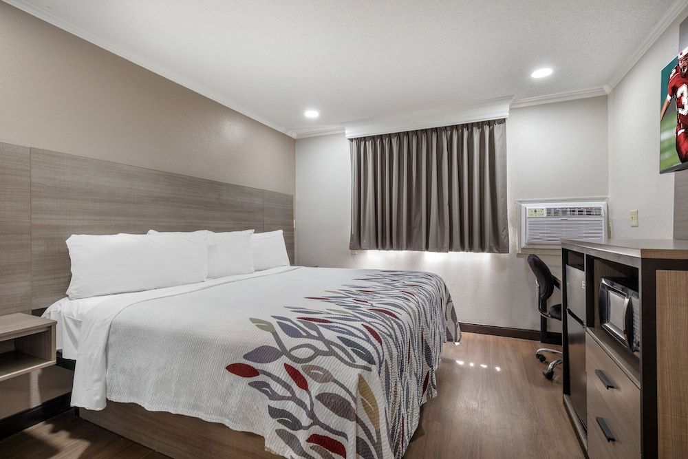 Superior Room, 1 King Bed, Non Smoking, River View