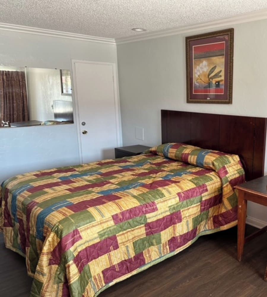 Room, 1 Queen Bed, Non Smoking