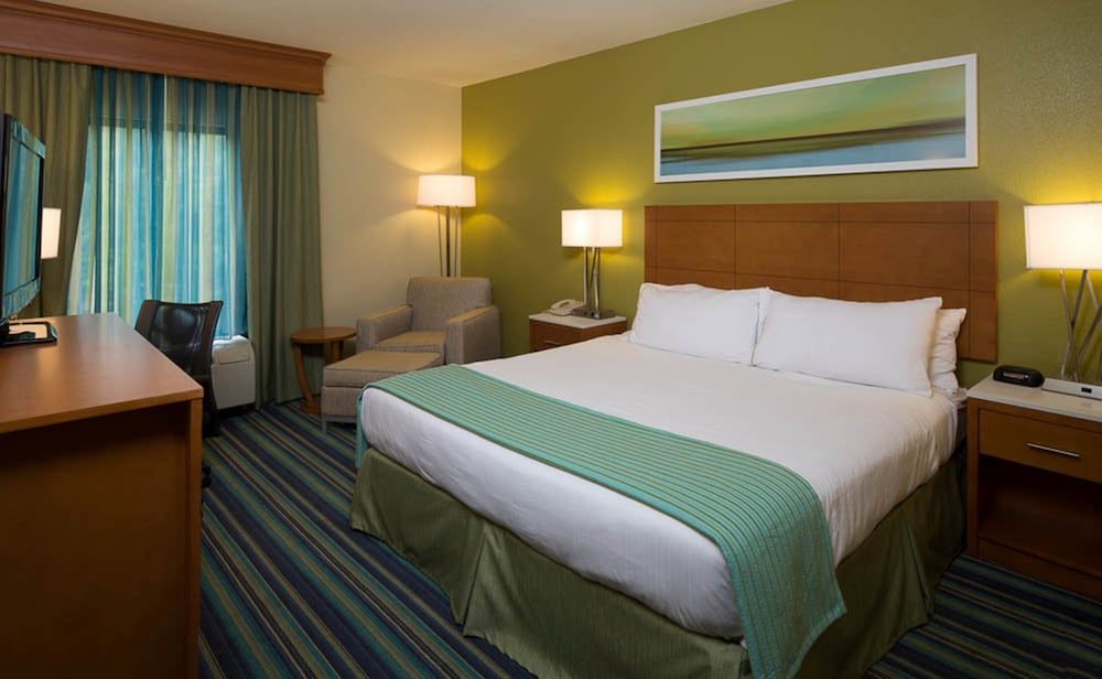 Standard Room, 1 King Bed (Extra Floor Space)