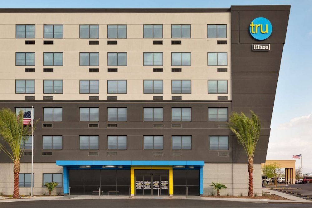 undefined Tru by Hilton Las Vegas Airport, NV 2
