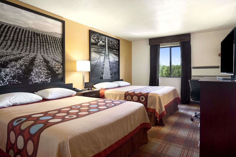 Standard Room, 2 Queen Beds, Smoking