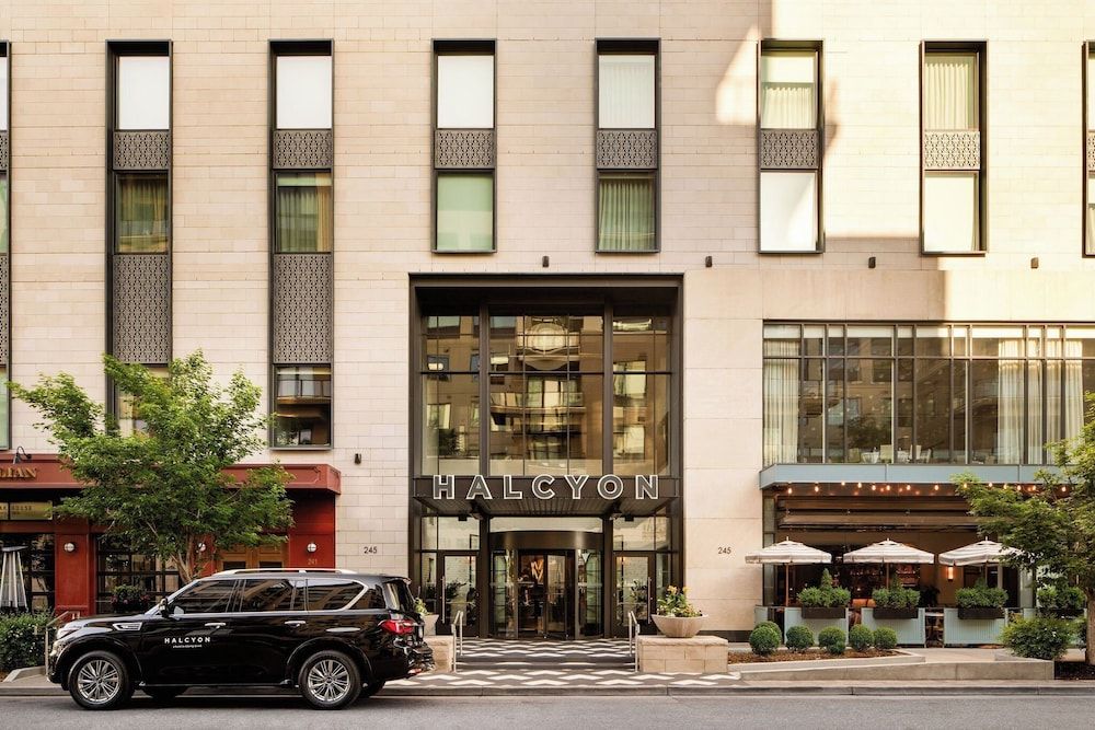 undefined Halcyon - a hotel in Cherry Creek 3