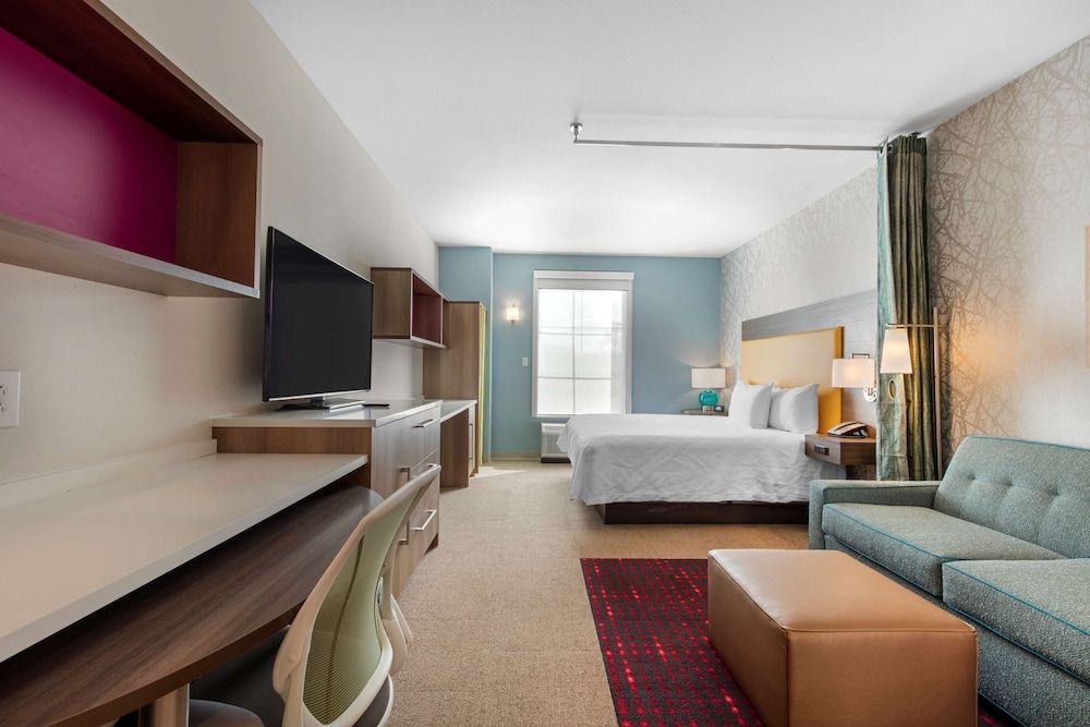 Studio, 1 King Bed, Accessible (Hearing)