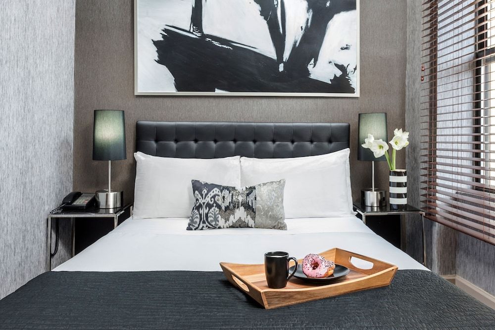 Park West Hotel Standard Room, 1 Queen Bed