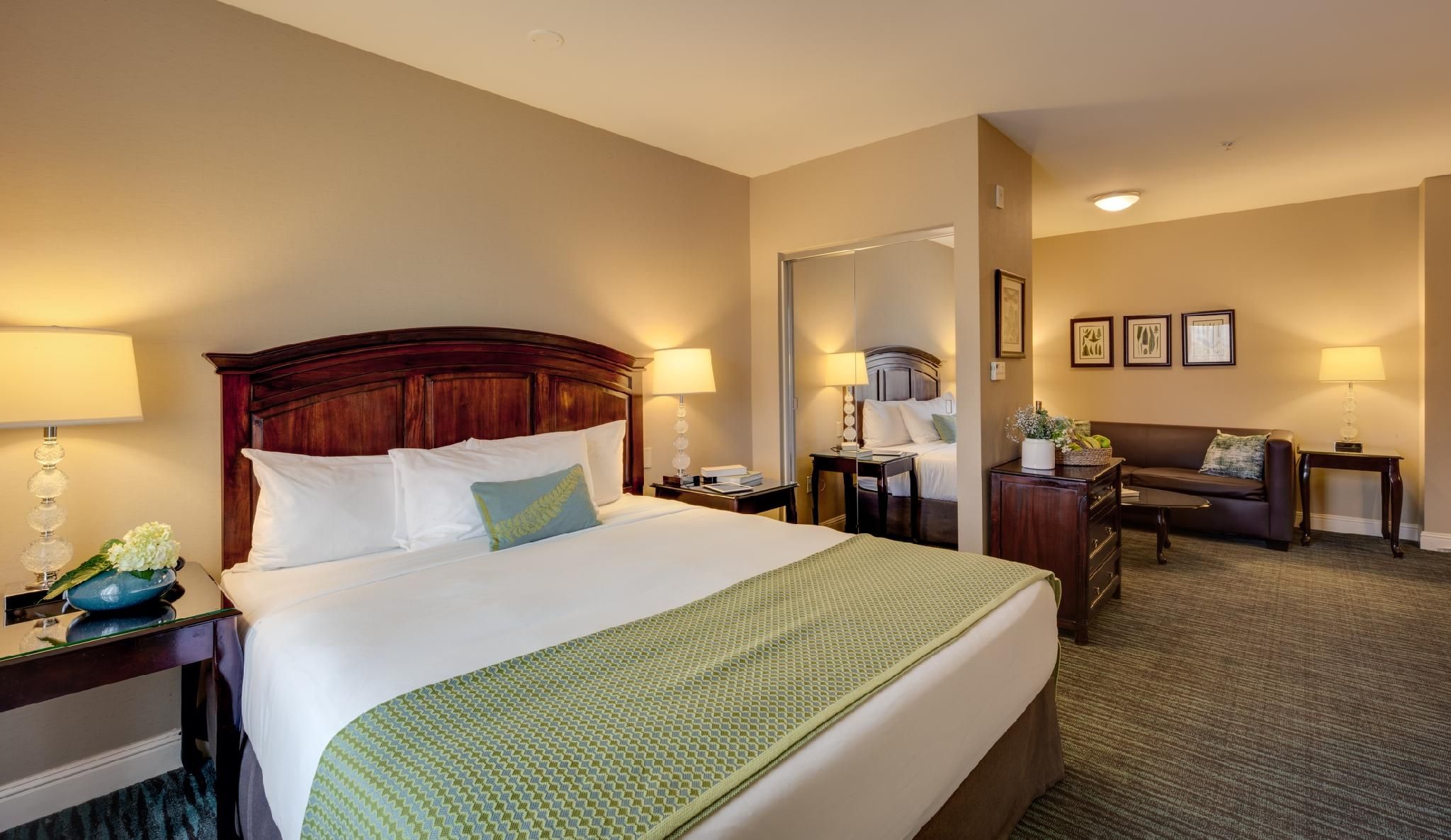 Ayres Hotel & Spa Mission Viejo – Lake Forest King Pillowtop Studio Suite