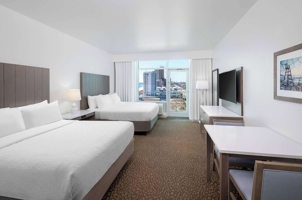 Best Western Premier The Tides Standard Room, 2 Queen Beds, Accessible, Balcony 3