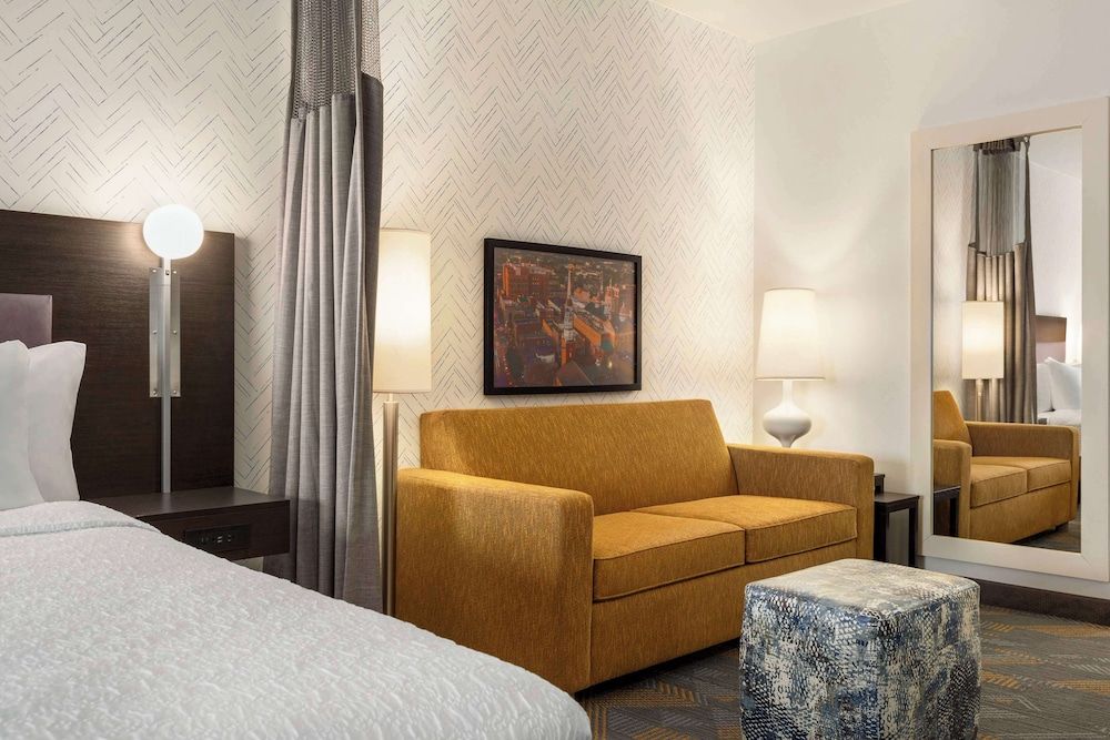 Studio, 2 Queen Beds W/ Sofabed, Non Smoking