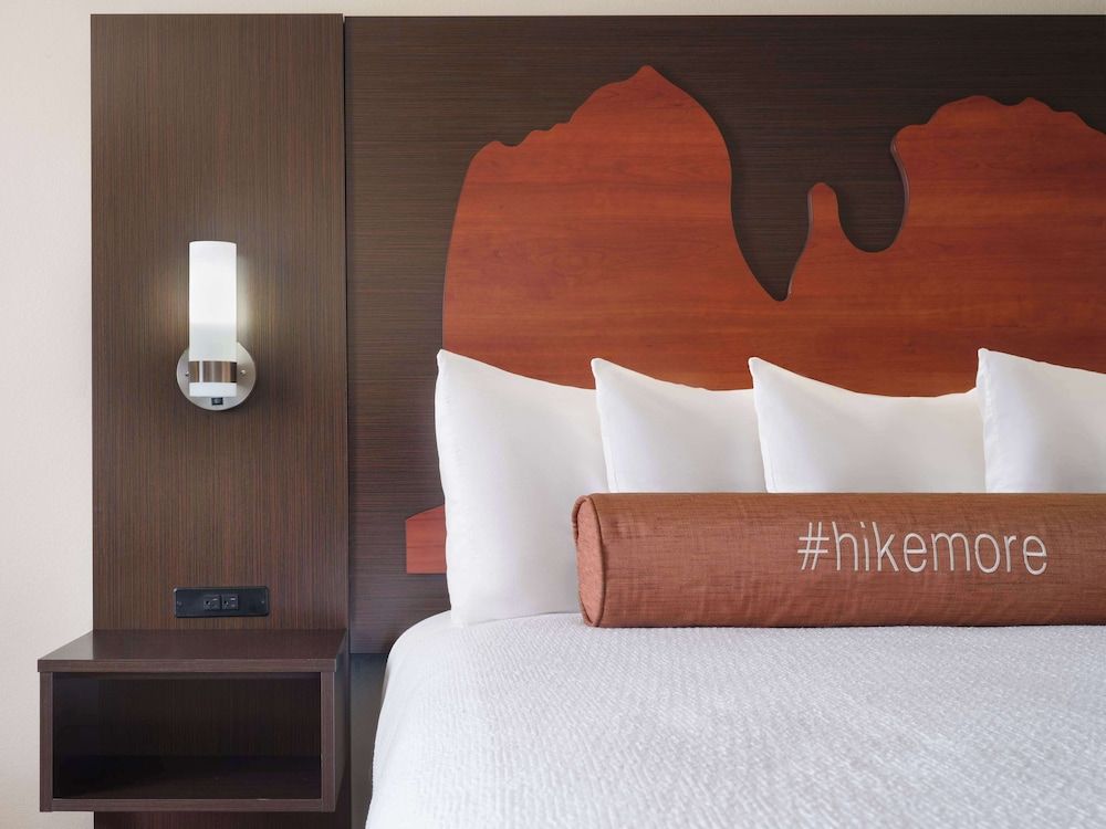 Aiden by Best Western Sedona Standard Room, 1 King Bed, Non Smoking, Balcony