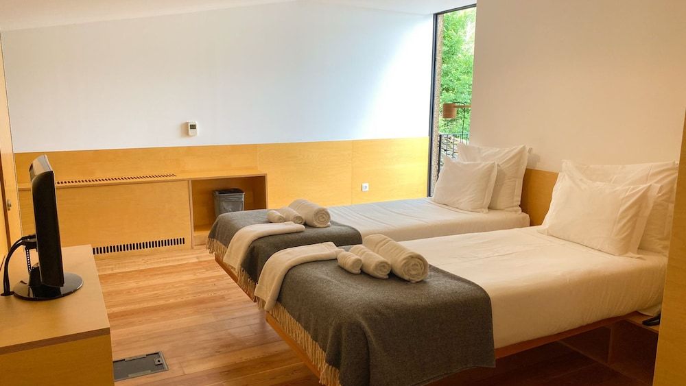 Colmeal Countryside Hotel Family Apartment