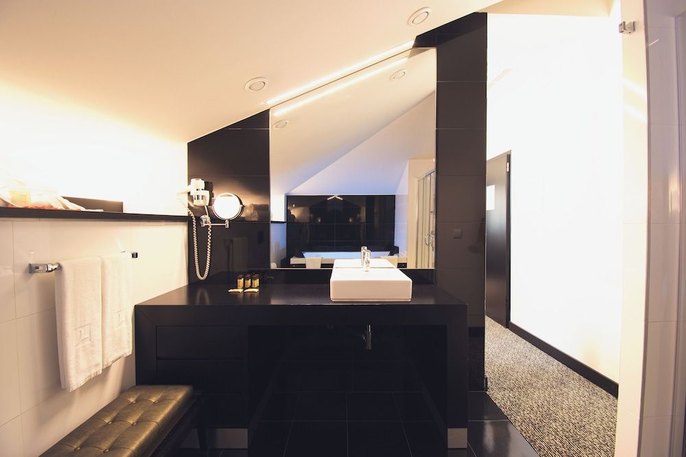 SANA Silver Coast Hotel Premium Suite 5