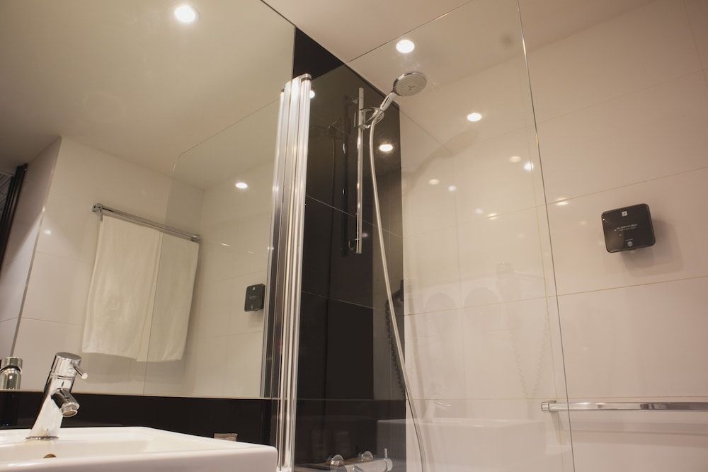 SANA Silver Coast Hotel Double or Twin Room (with extra bed) 6