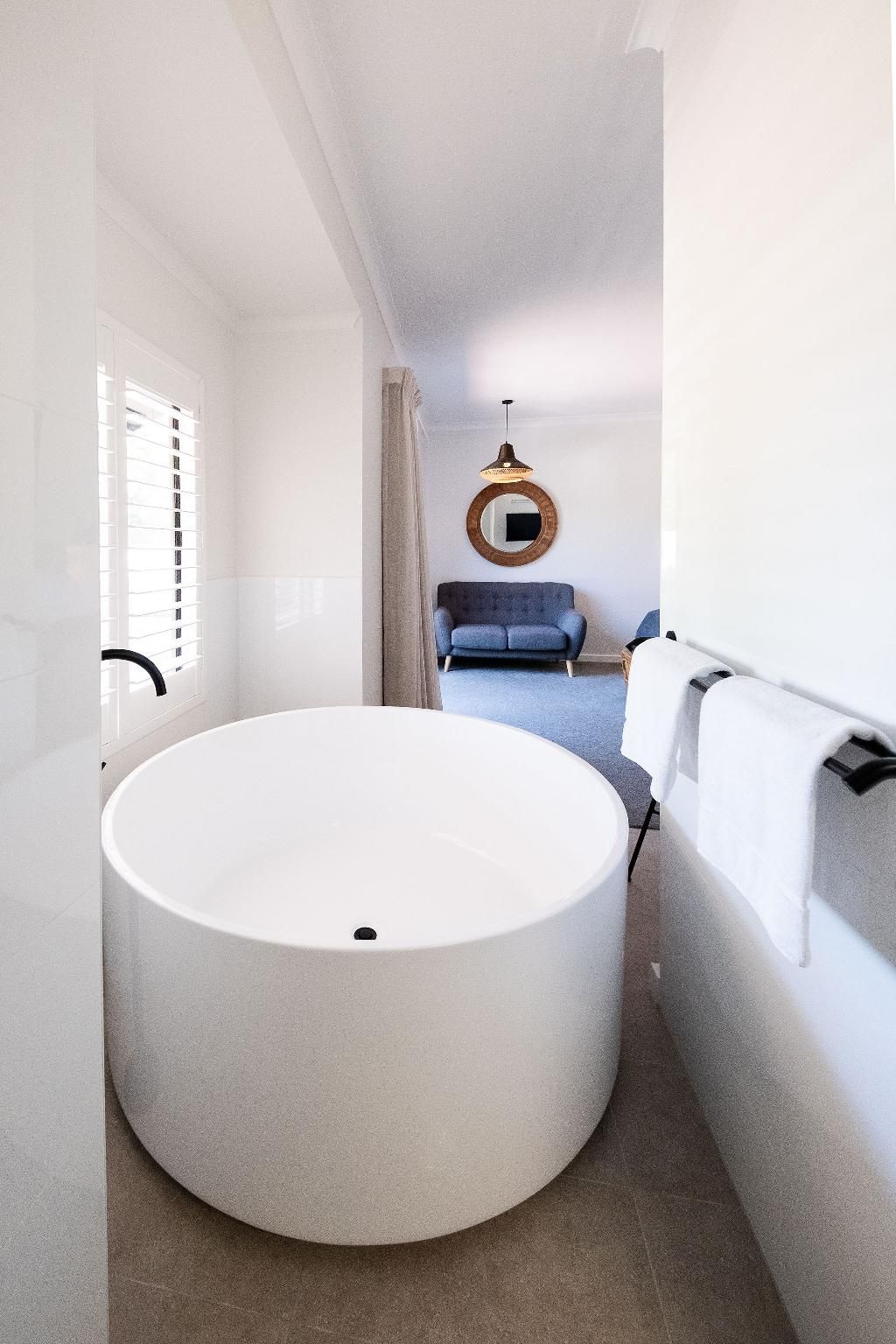 Horizon Deluxe Sea View Suite