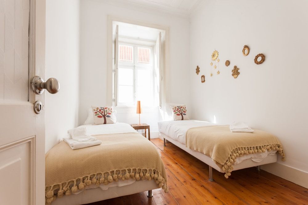 undefined Tejo Vintage Three-Bedroom Apartment - by LU Holidays 9