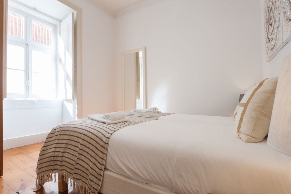 undefined Tejo Vintage Three-Bedroom Apartment - by LU Holidays 7