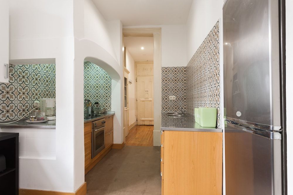 Tejo Vintage Three-Bedroom Apartment - by LU Holidays Apartment, 3 Bedrooms 10