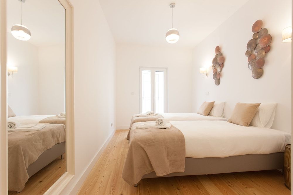 undefined Mouraria Blue Three-Bedroom Apartment w/ Parking - by LU Holidays 6