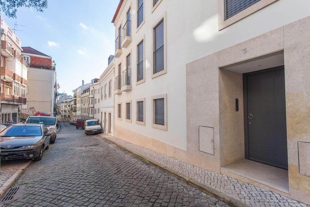 undefined Mouraria Blue Three-Bedroom Apartment w/ Parking - by LU Holidays 2