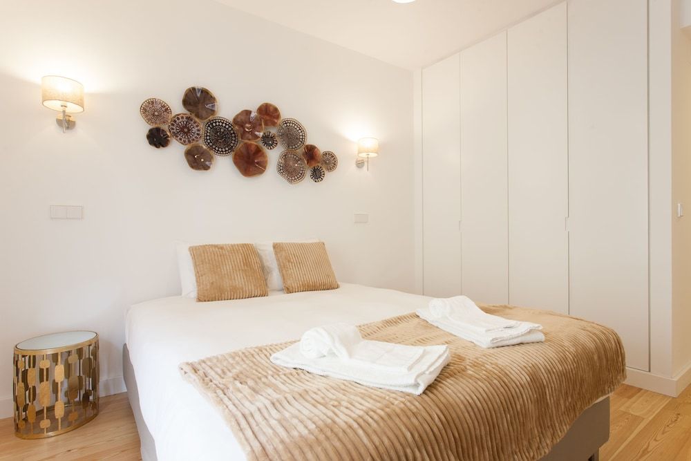 undefined Mouraria Blue Three-Bedroom Apartment w/ Parking - by LU Holidays 9