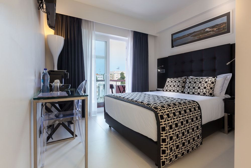 Faro Boutique Hotel Superior Double or Twin Room 8