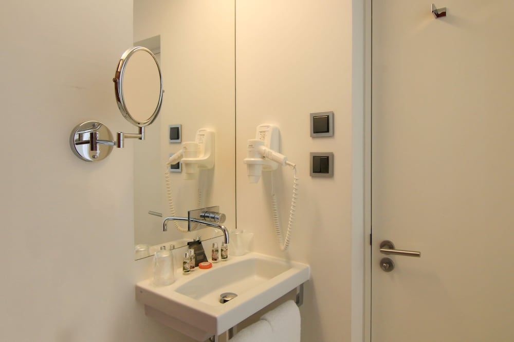 Faro Boutique Hotel Classic Double Room 6