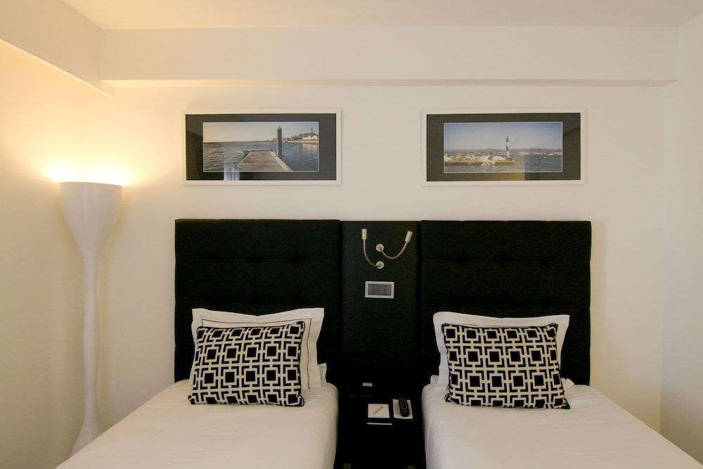 Faro Boutique Hotel Superior Double or Twin Room 3