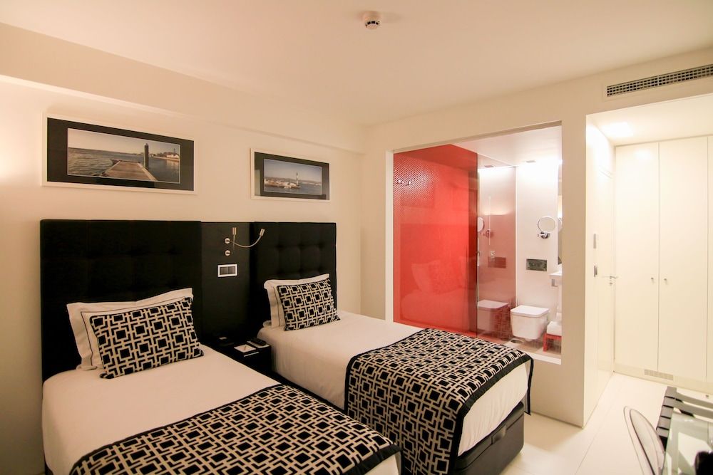 Faro Boutique Hotel Superior Double or Twin Room 6