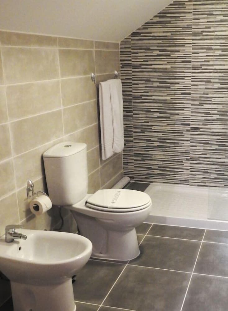 Milfontes Guest House Standard Quadruple Room, 2 Bedrooms 5