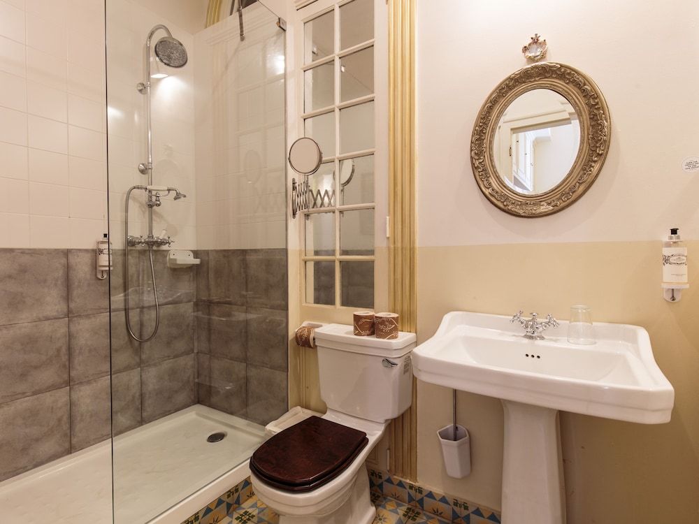 Independente Príncipe Real Economy Double Room 2