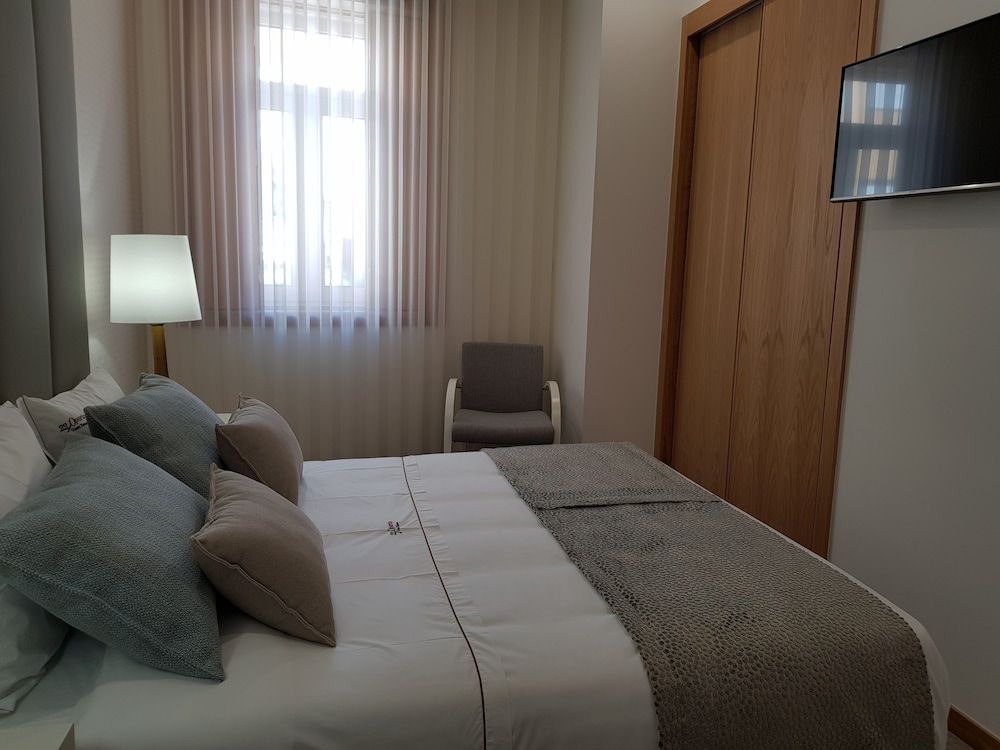 undefined 22 Oporto guesthouse 7