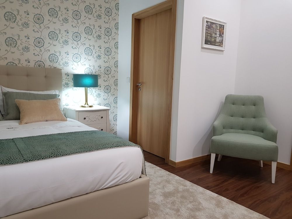 undefined 22 Oporto guesthouse 4