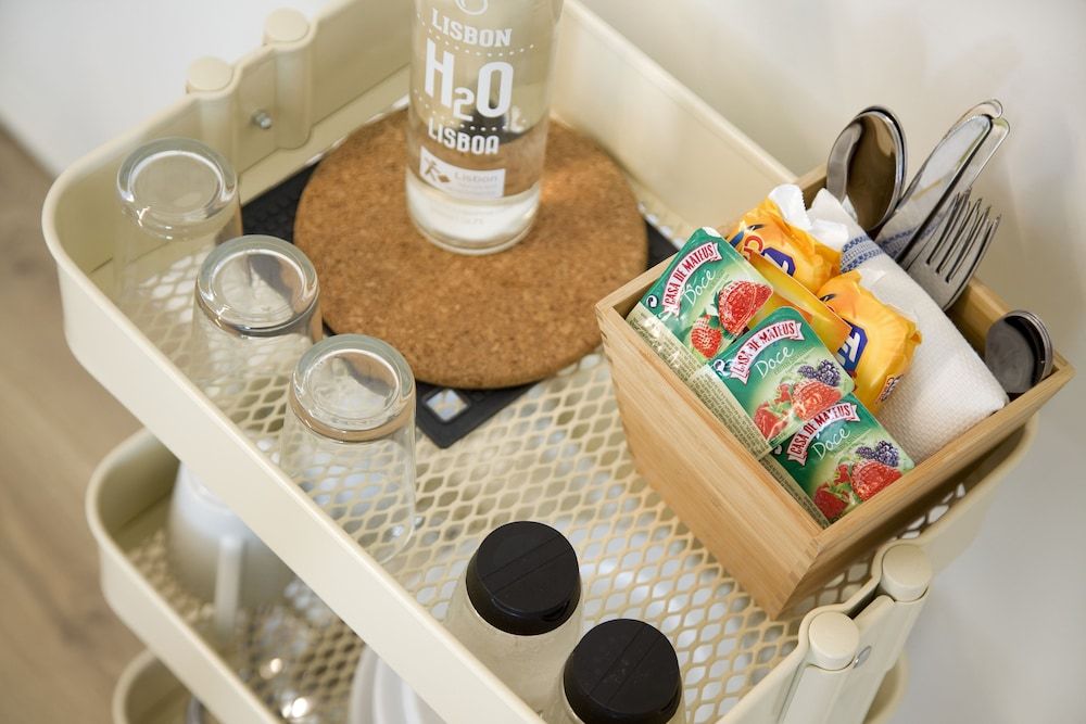 Lisbon Serviced Apartments - Ascensor da Bica Superior Studio, City View 15