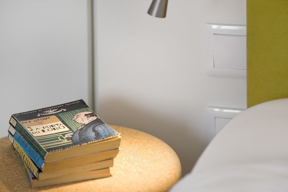 undefined Lisbon Serviced Apartments - Ascensor da Bica 6