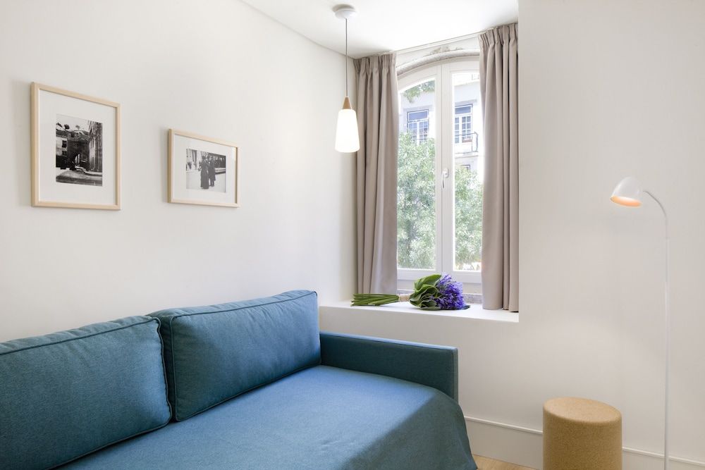 undefined Lisbon Serviced Apartments - Ascensor da Bica 9