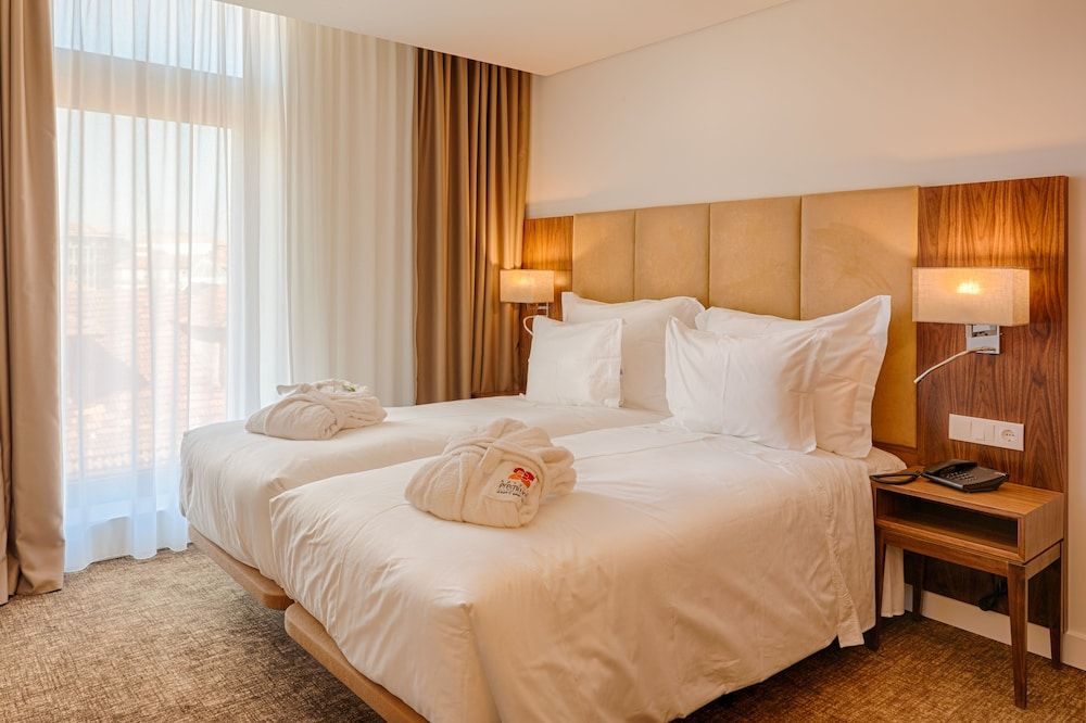 undefined Premium Porto Downtown 9