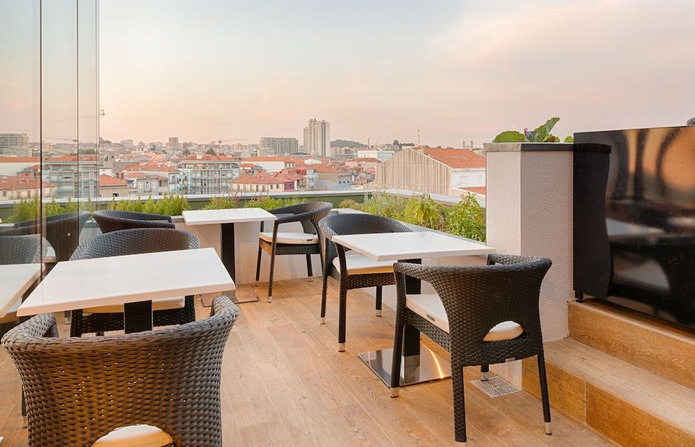 undefined Premium Porto Downtown 4