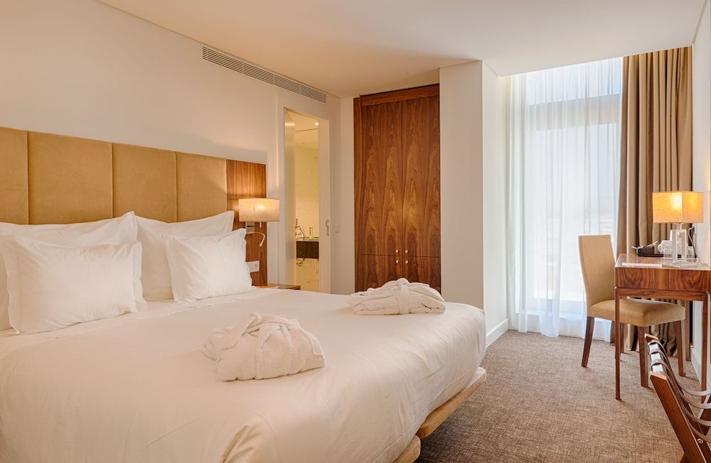 undefined Premium Porto Downtown 7