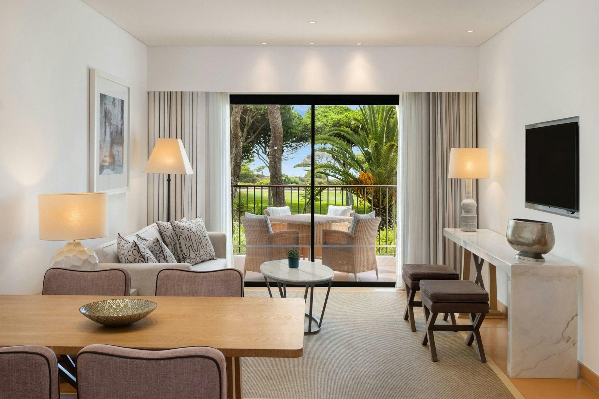 Family Suite, 3 Bedroom Suite, Pool view