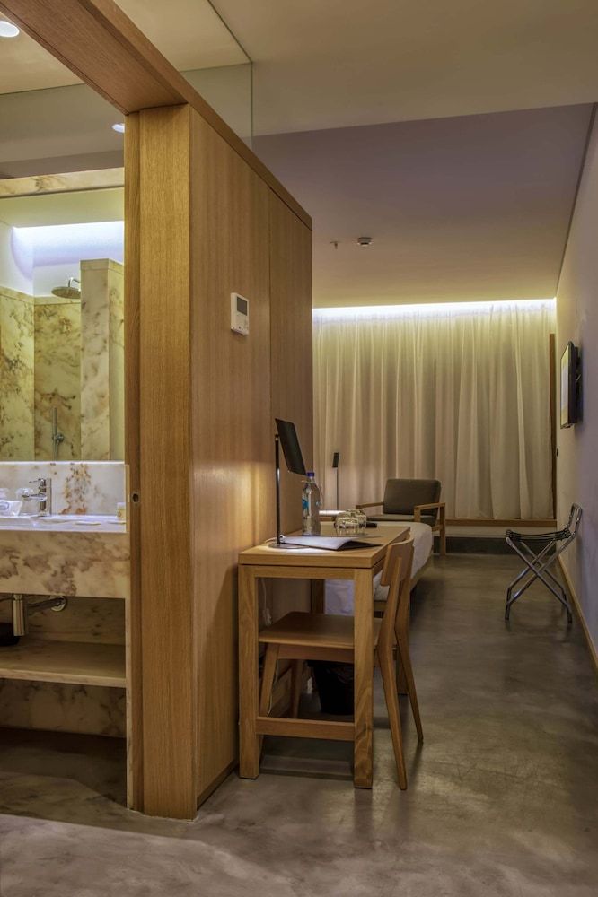 Évora Olive Hotel Deluxe Double or Twin Room 2