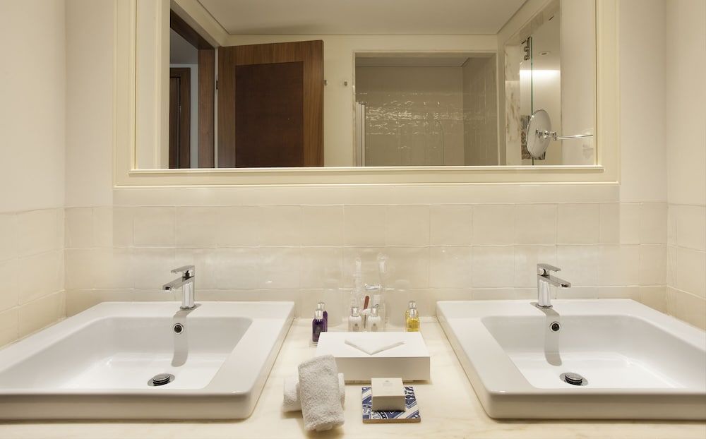 undefined Corpo Santo Lisbon Historical Hotel 8