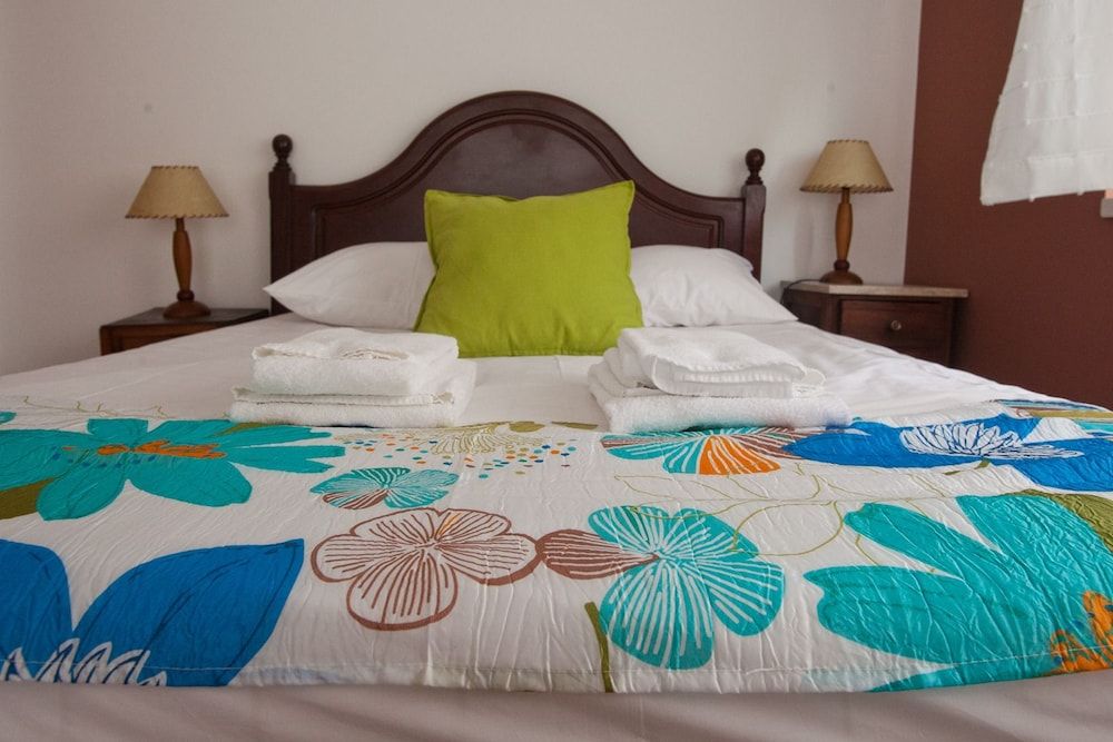 Ericeira Chill Hill Hostel & Private Rooms Double Room, Shared Bathroom (Terracota) 4