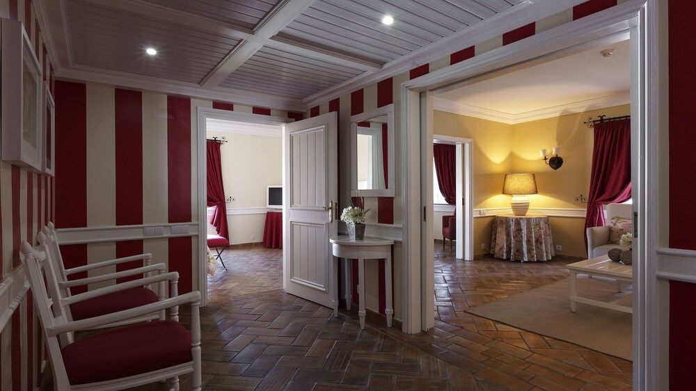 M'AR De AR Muralhas Suite 8