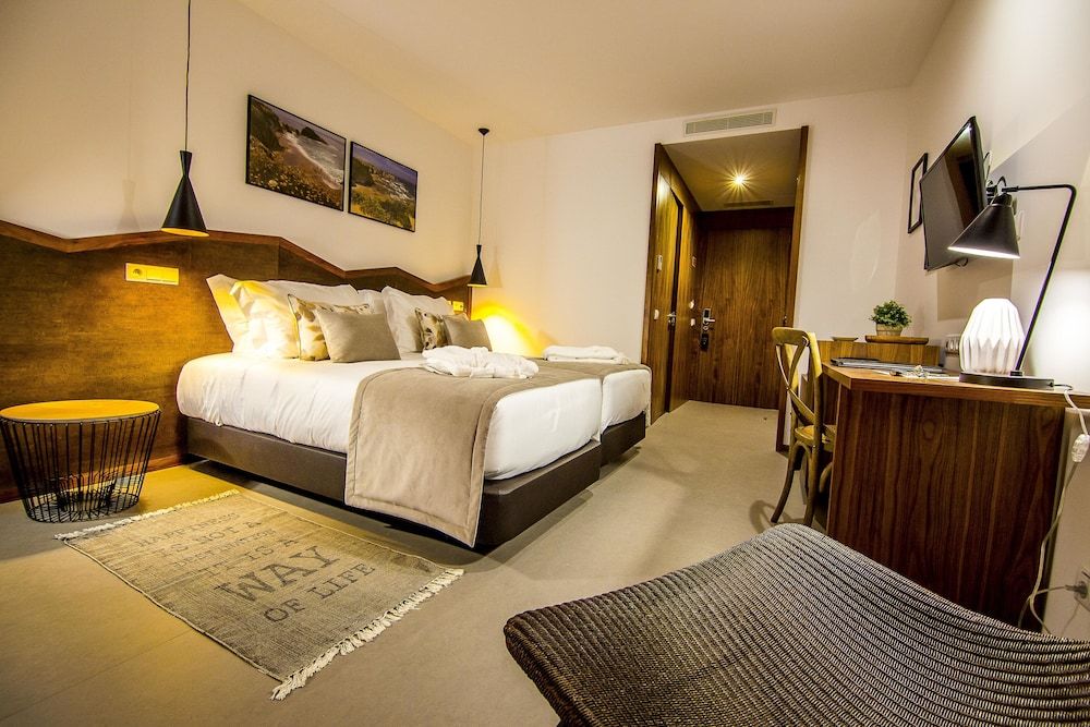 Enigma - Nature & Water Hotel Deluxe Double or Twin Room, Pool View 2