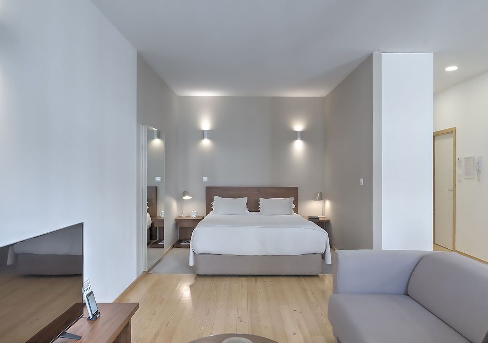 Oporto Street Sá de Noronha Standard Studio, City View