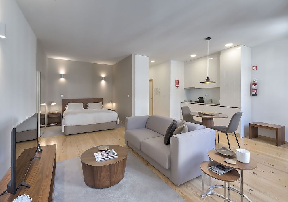 Oporto Street Sá de Noronha Standard Studio, City View 4