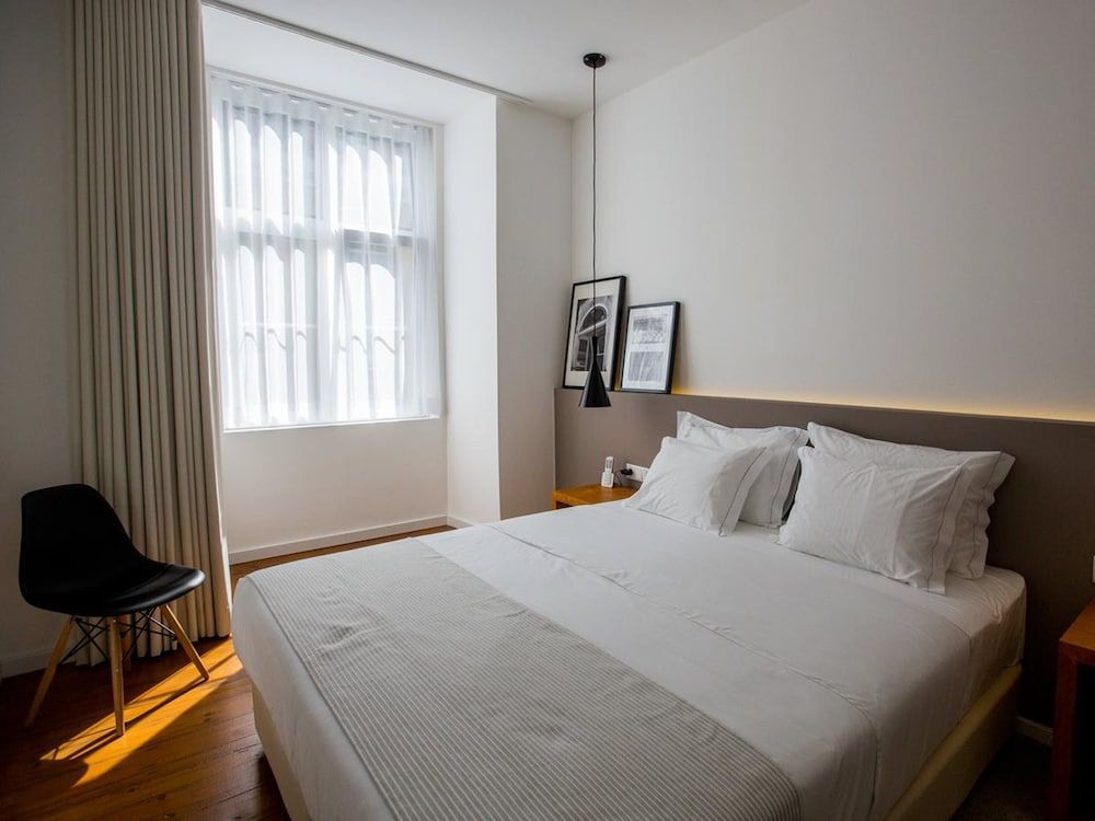 undefined The 8 Downtown Suites 3